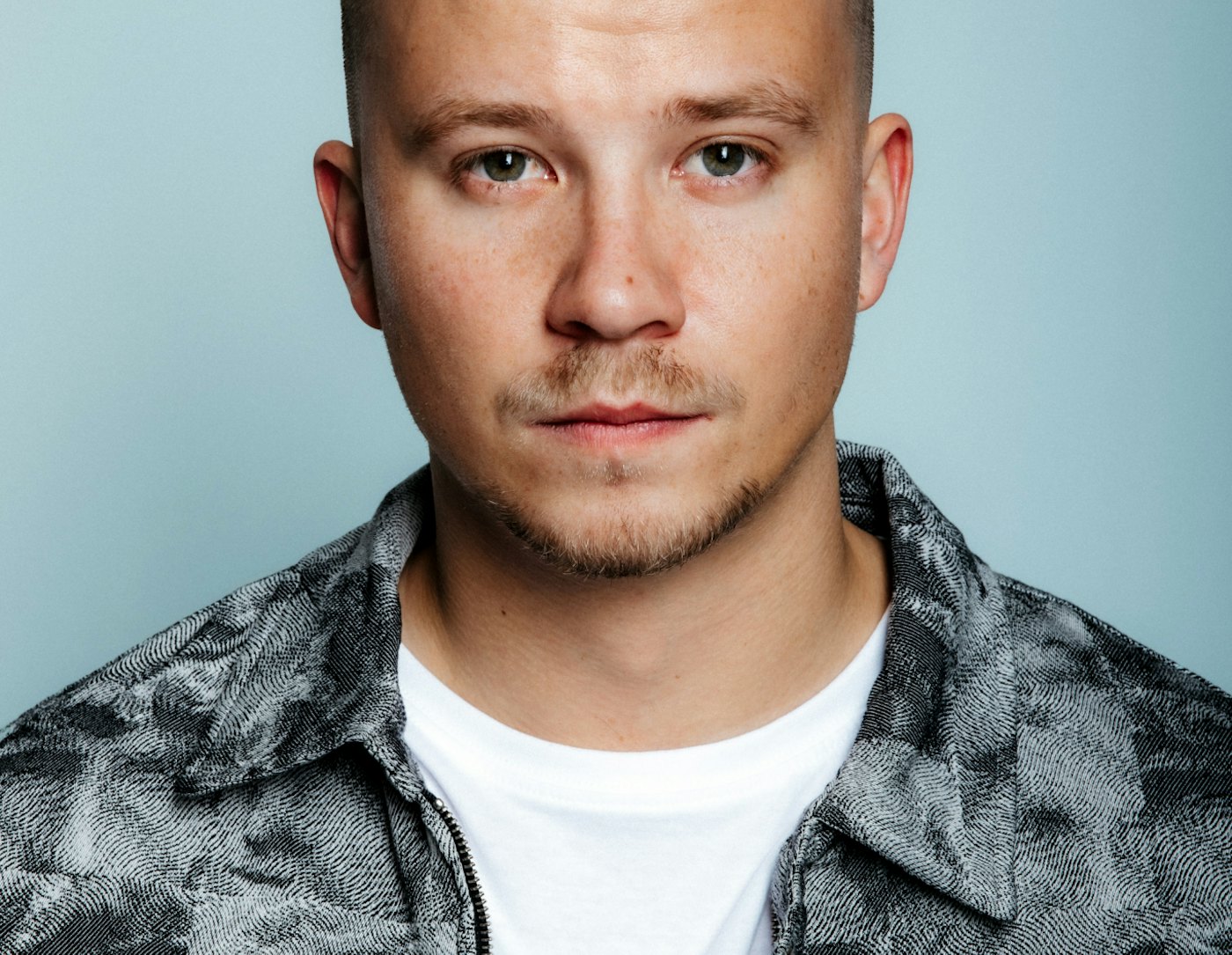 Russo persfoto1 kopie